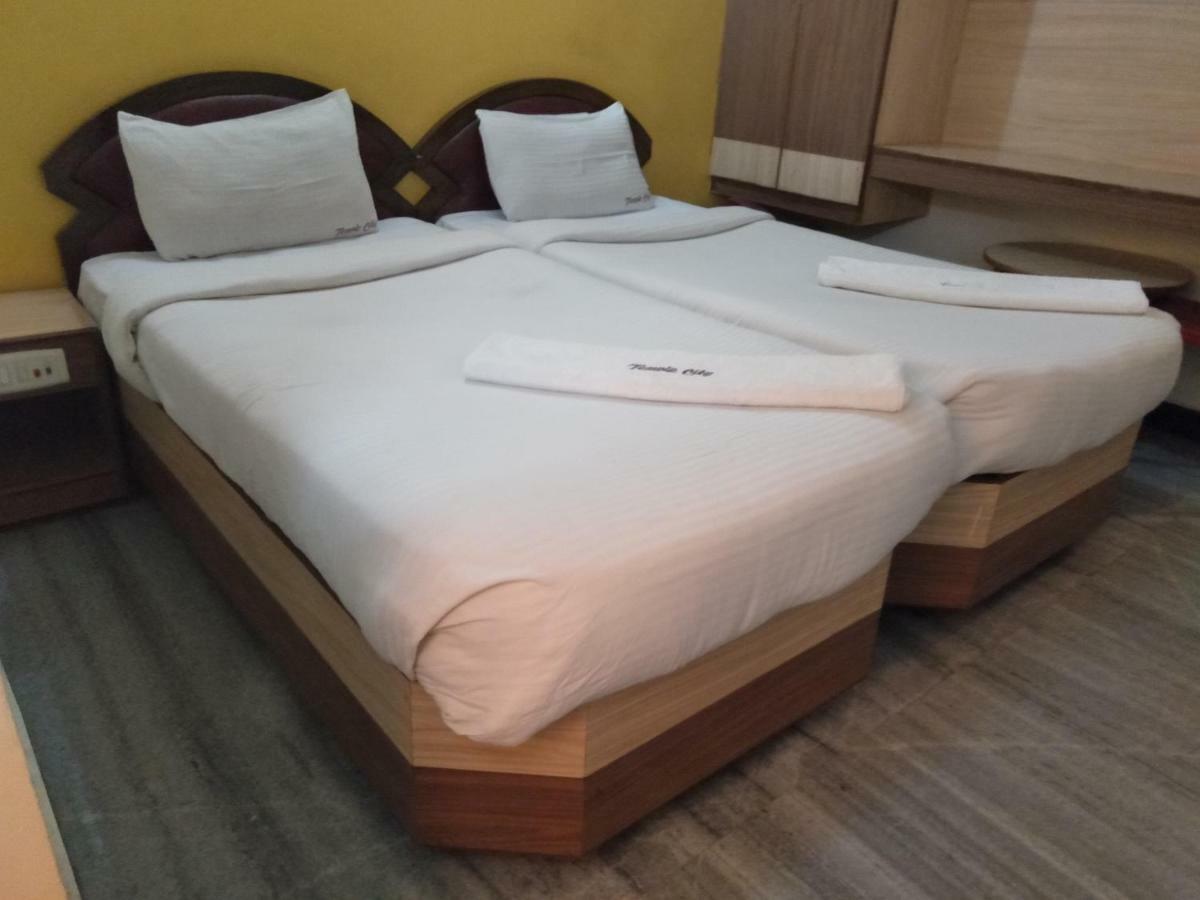 מדוראי Hotel Temple City מראה חיצוני תמונה